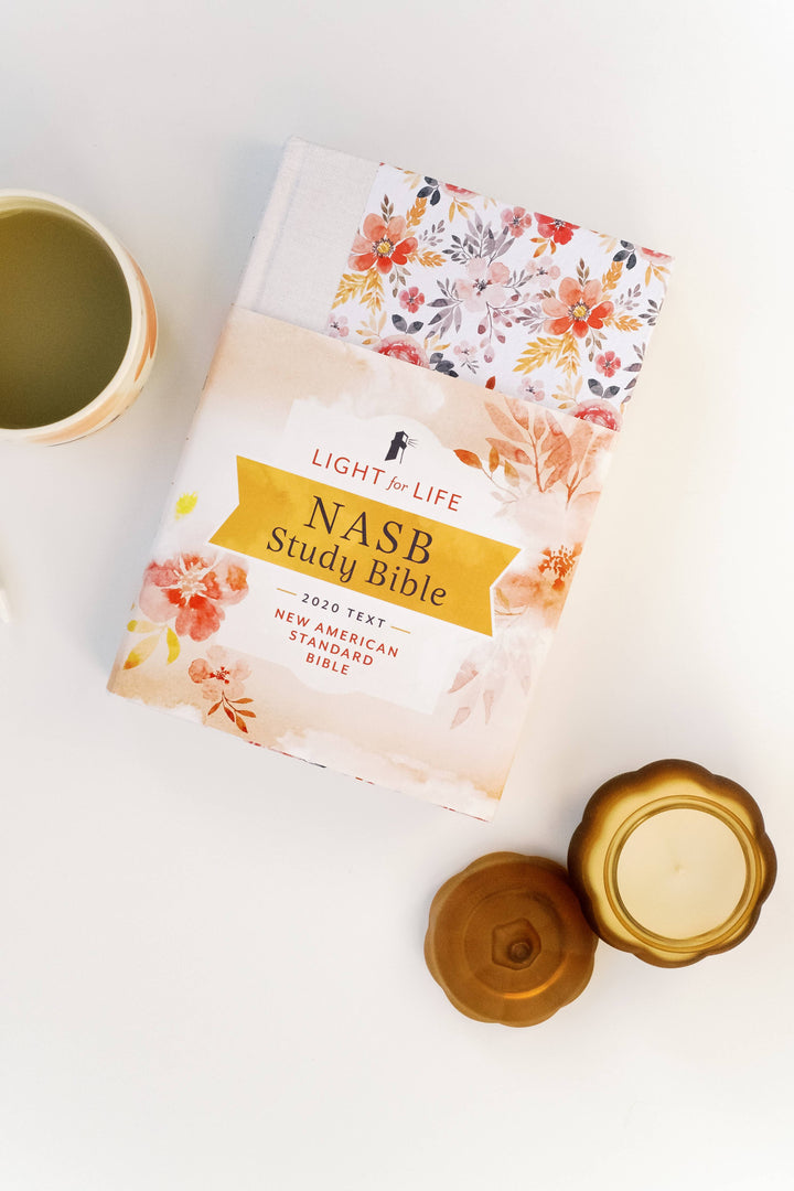 Barbour Publishing, Inc. - Light for Life NASB 2020 Study Bible [Golden Fields]