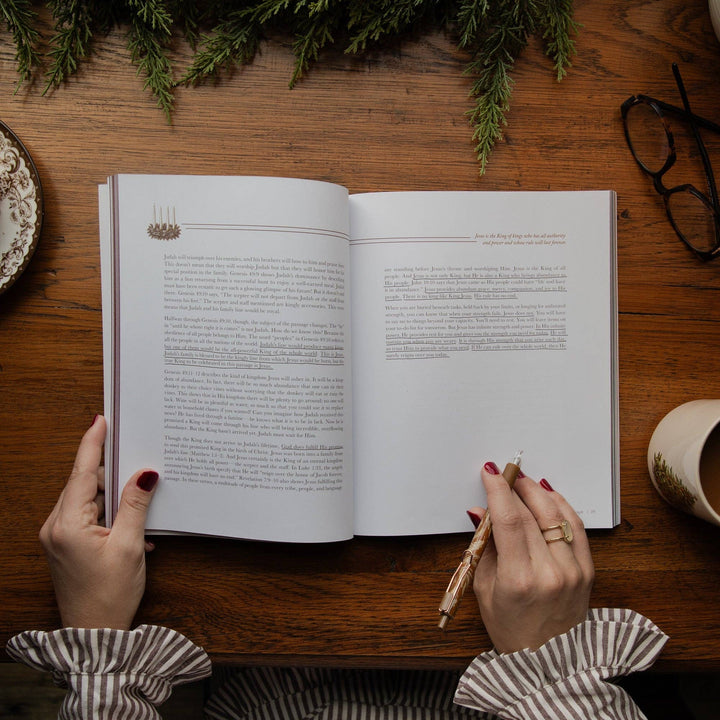The Daily Grace Co - Joy of Every Longing Heart Advent Study