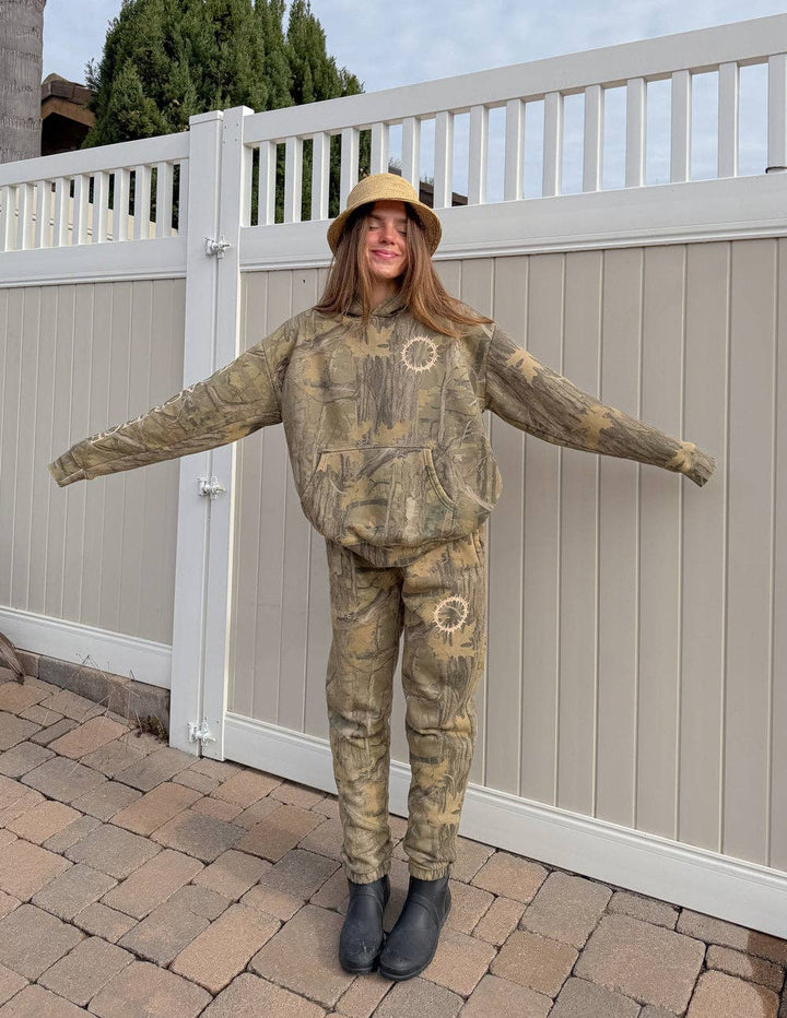 Elevated Faith - Camo Unisex Sweatpant
