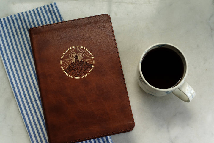 Barbour Publishing, Inc. - Light for Life NASB Study Bible (Mahogany Lighthouse)