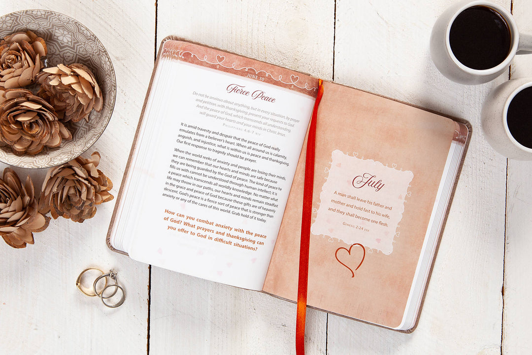 Mr &amp; Mrs (Daily Devotional for Couples)