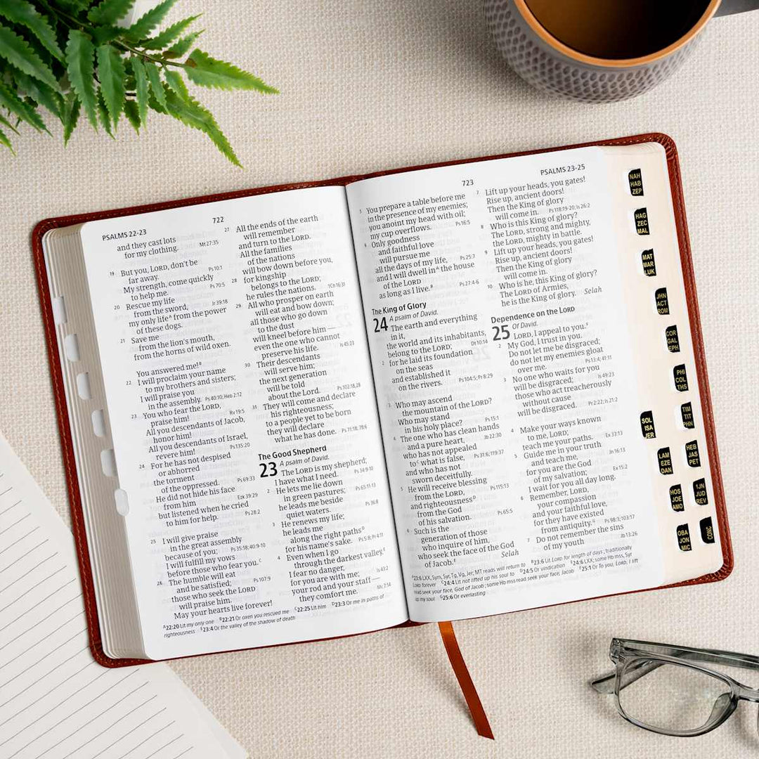 Lifeway - CSB Large Print Reference Bible, Digital LeatherTouch