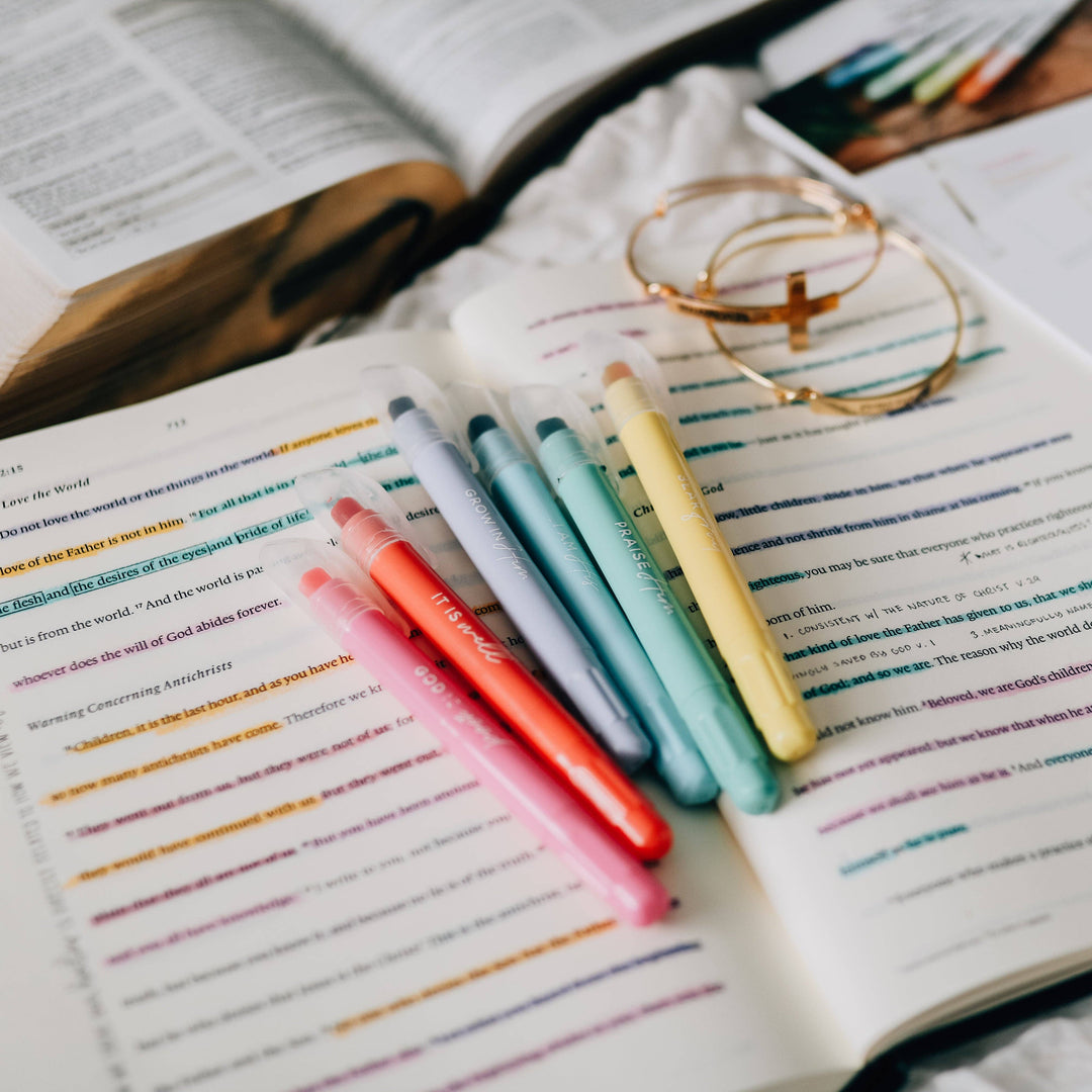 The Daily Grace Co - Pastel Bible Highlighter