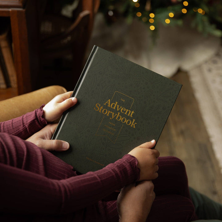 The Daily Grace Co - The Advent Storybook Family Devotional